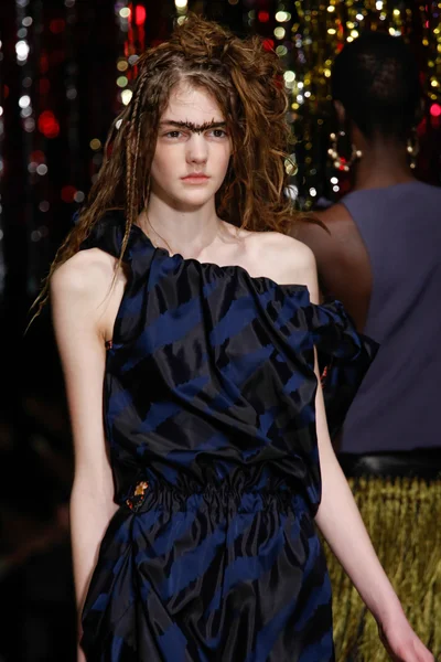 Look 98